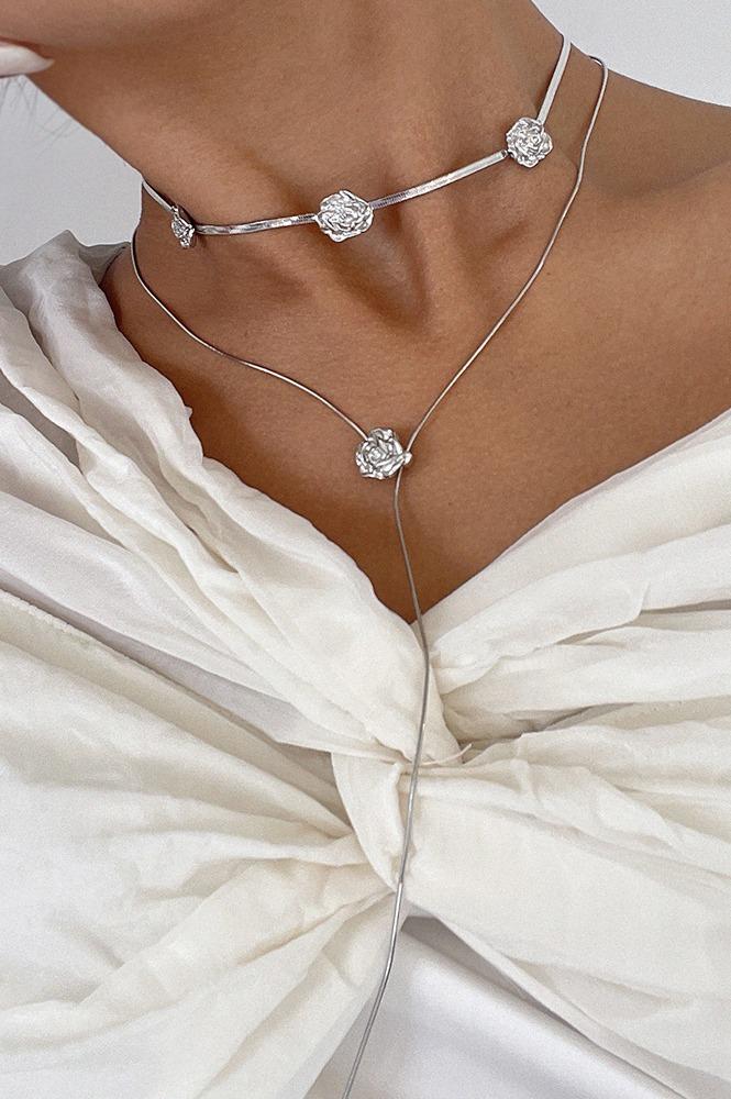 [정용화 착용] FLOWER DROP LONG NECKLACE (2colors) AN2240020