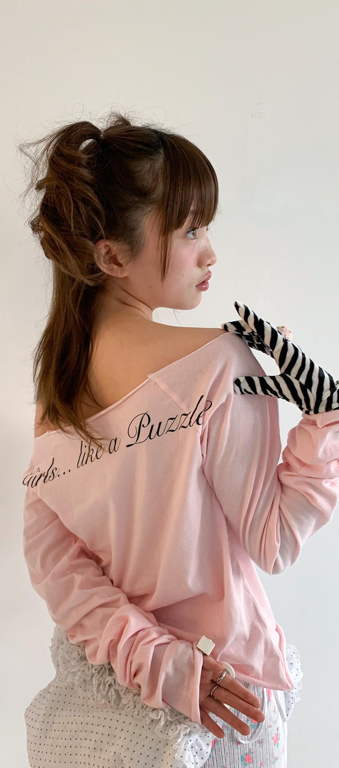 [F.E.E.S] cross heart cut off t-shirt (light pink)