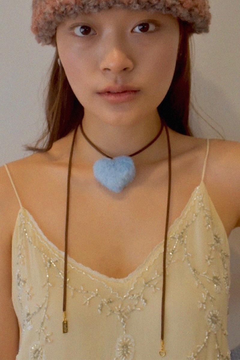 WARM LUV FAKE FUR Necklace (SKY)