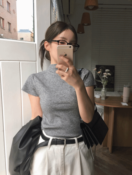블랙모니카 [단독✨팔뚝커버] 울 소프트 베이직 캡소매 레이어드 이너 반목 반팔니트