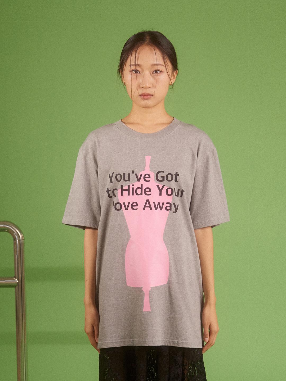 LETTERING MANNEQUIN TEE, PIGMENT GREY