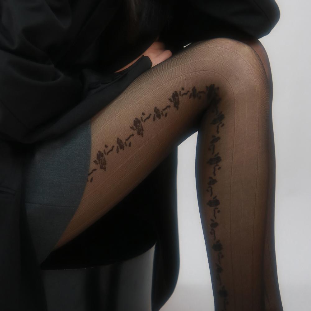 rose striped tights