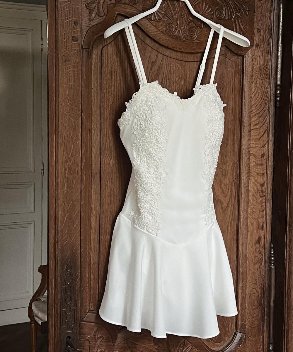 스완 화이트 레오타드