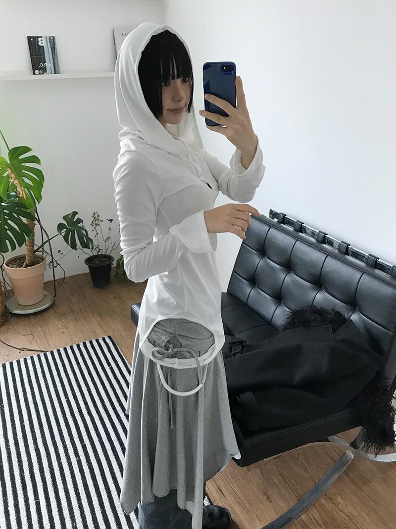 아케 SIDE LOOP HOOD LONGSLEEVE