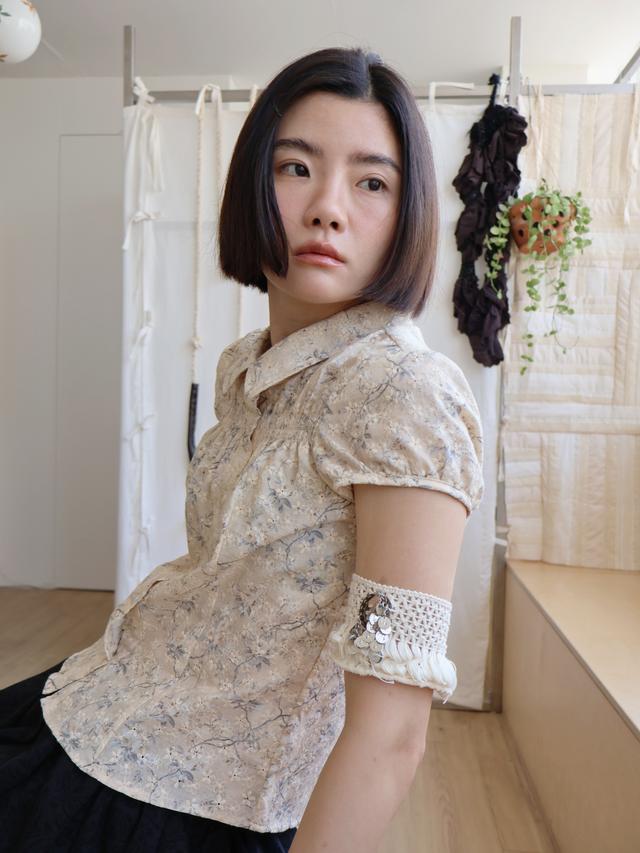 GIRLY EMBROIDERY BLOUSE VINTAGE APRICOT
