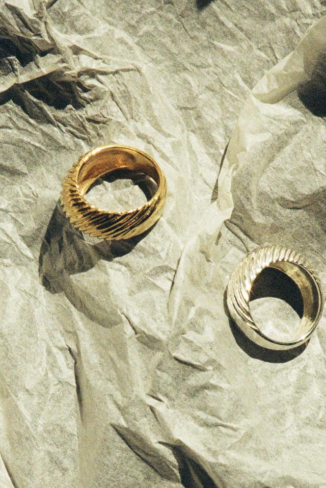 Pleats Ring