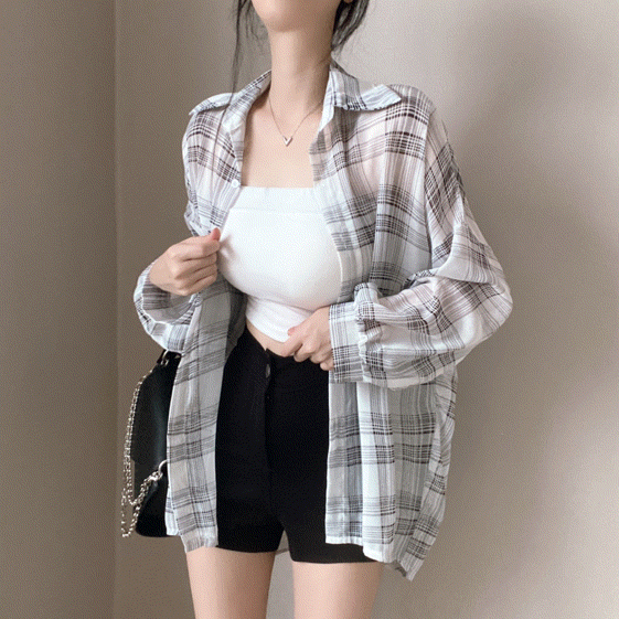 럽앤썸 [은은 시스루] 체크 벌룬 롱 남방 2color