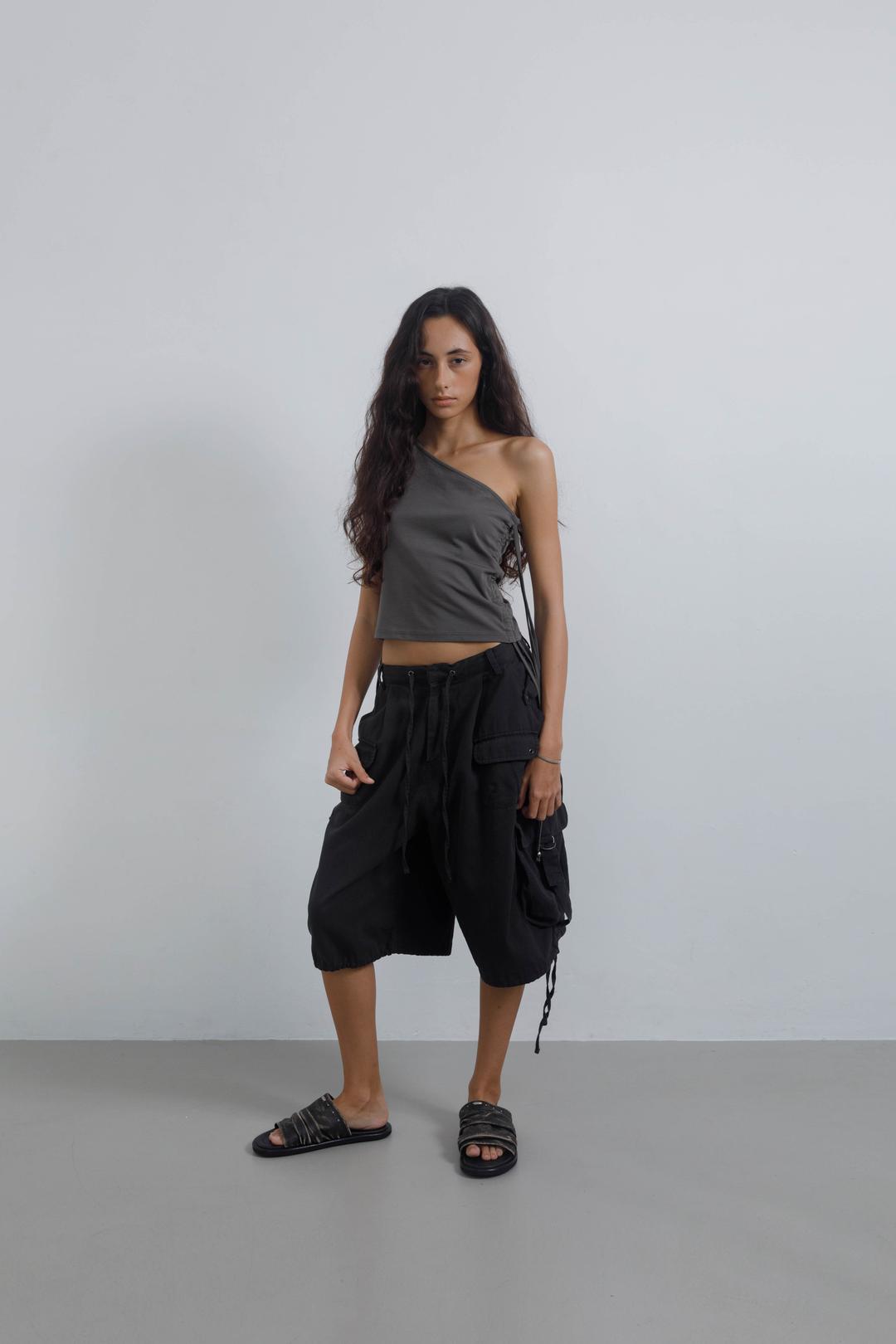 [7/4 DELIVERY] WASHED CARGO MIDI SHORTS CHARCOAL