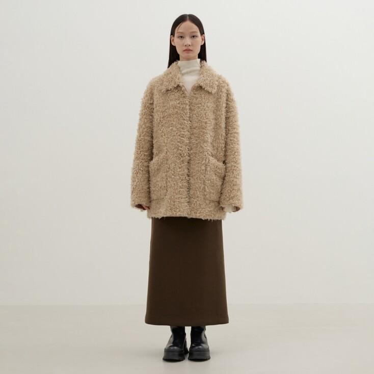 Reversible Shearing Fur Jacket (Beige)