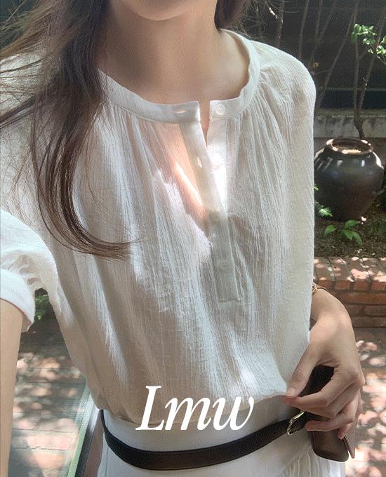 메리어라운드 [l.m.w] 모엔 반오픈 셔링 블라우스 (bl)