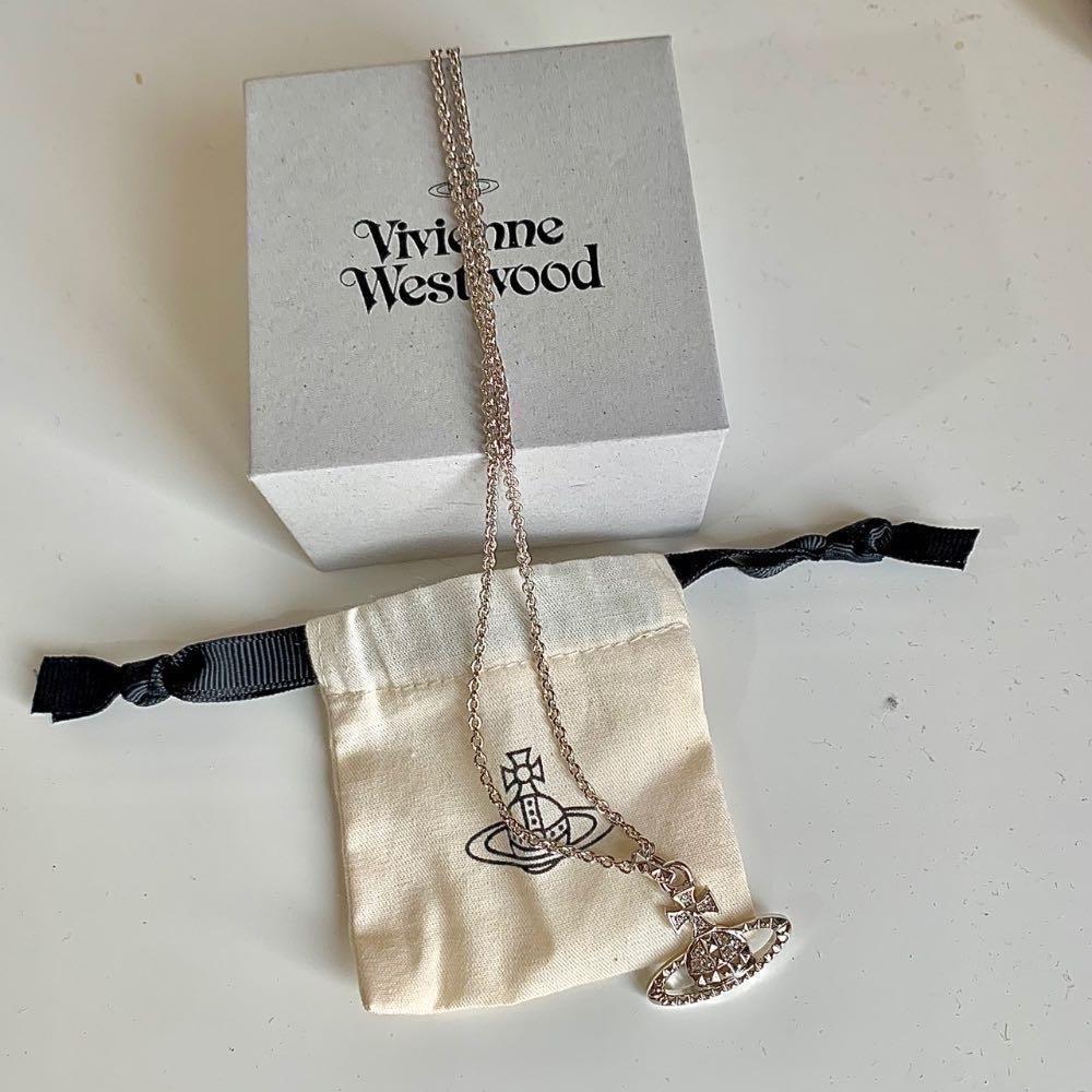 비비안웨스트우드 메이페어 MAYFAIR 바스 릴리프 펜던트 목걸이