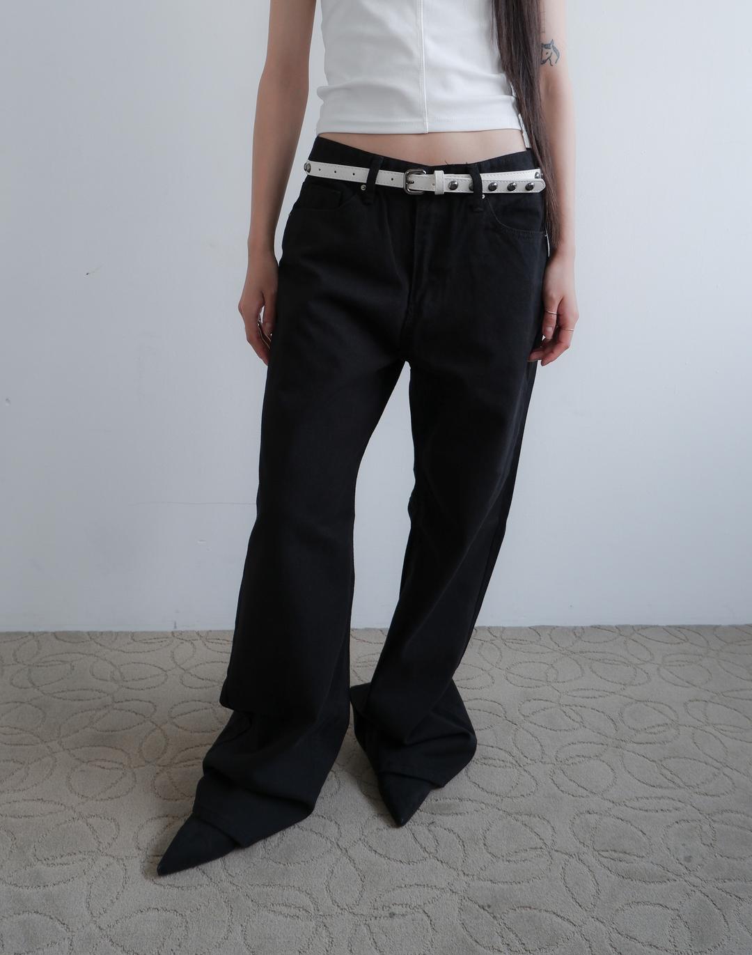 Low wide black pt