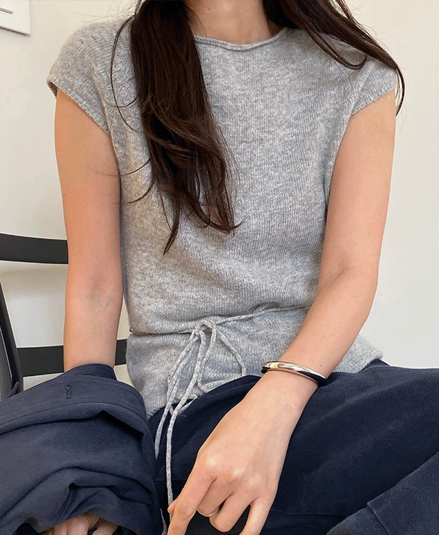 샬럿 폭스 캡 스트랩 니트 (2color)