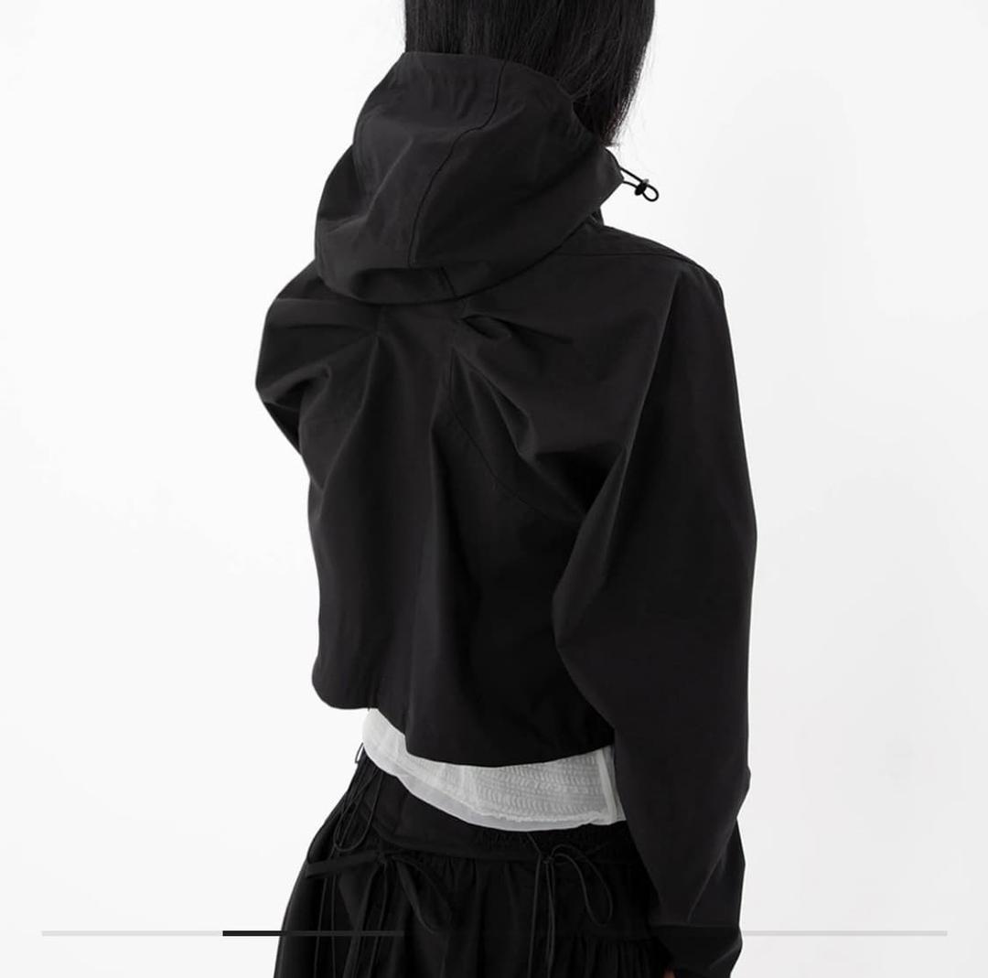울리카상투스 우먼 윙본 쉘 자켓 블랙 | 후루츠패밀리