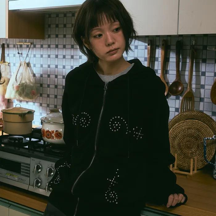DD wing studded hoodie zip-up (BLACK)