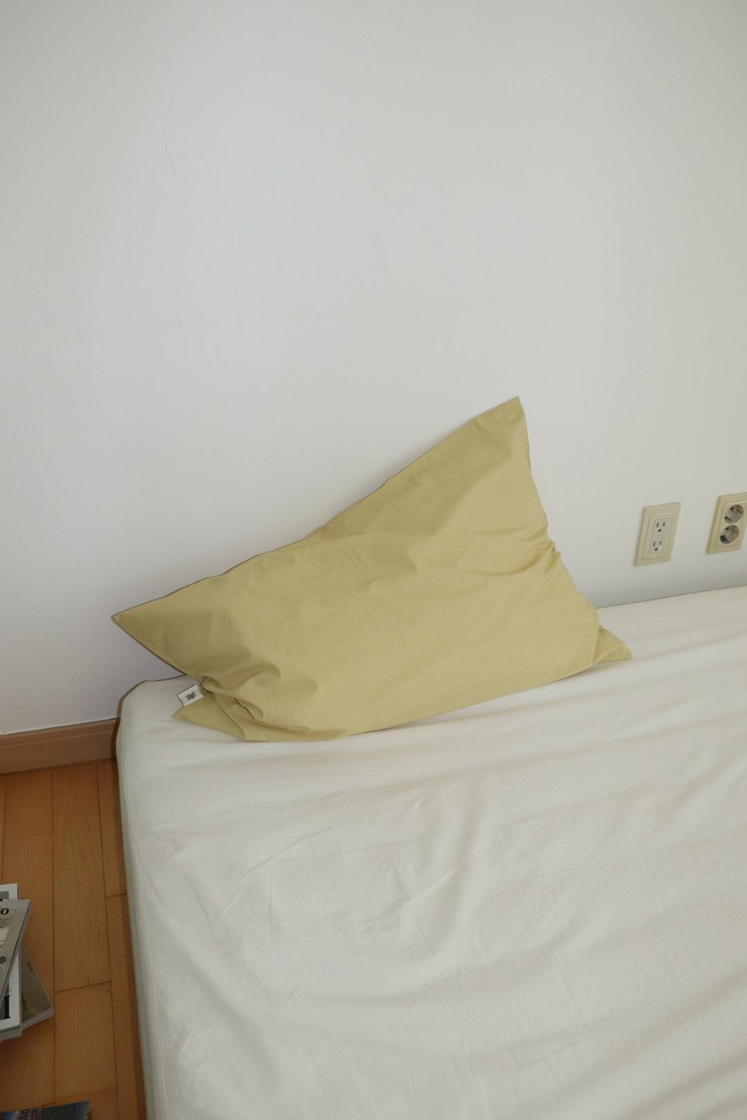 Custard cotton pillow cover