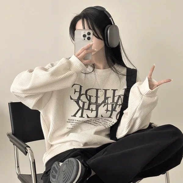 [힙무드!/아방핏] 귀여움 가득, 와플 레터링 박시 맨투맨 (4color)