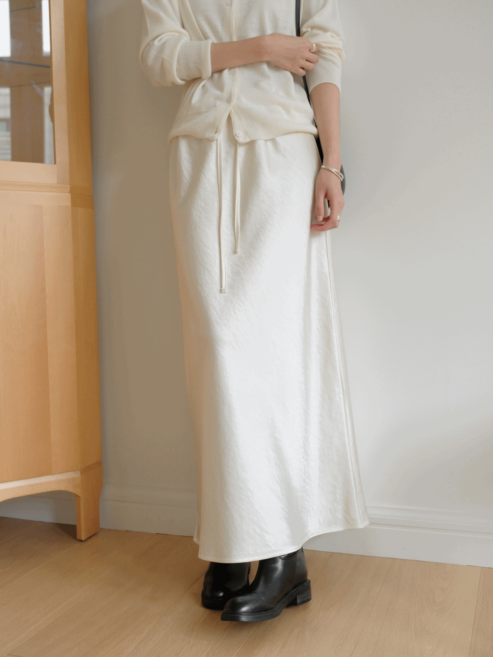 하우투러브미 아르셀 새틴 맥시 롱 스커트_Ircel skirt