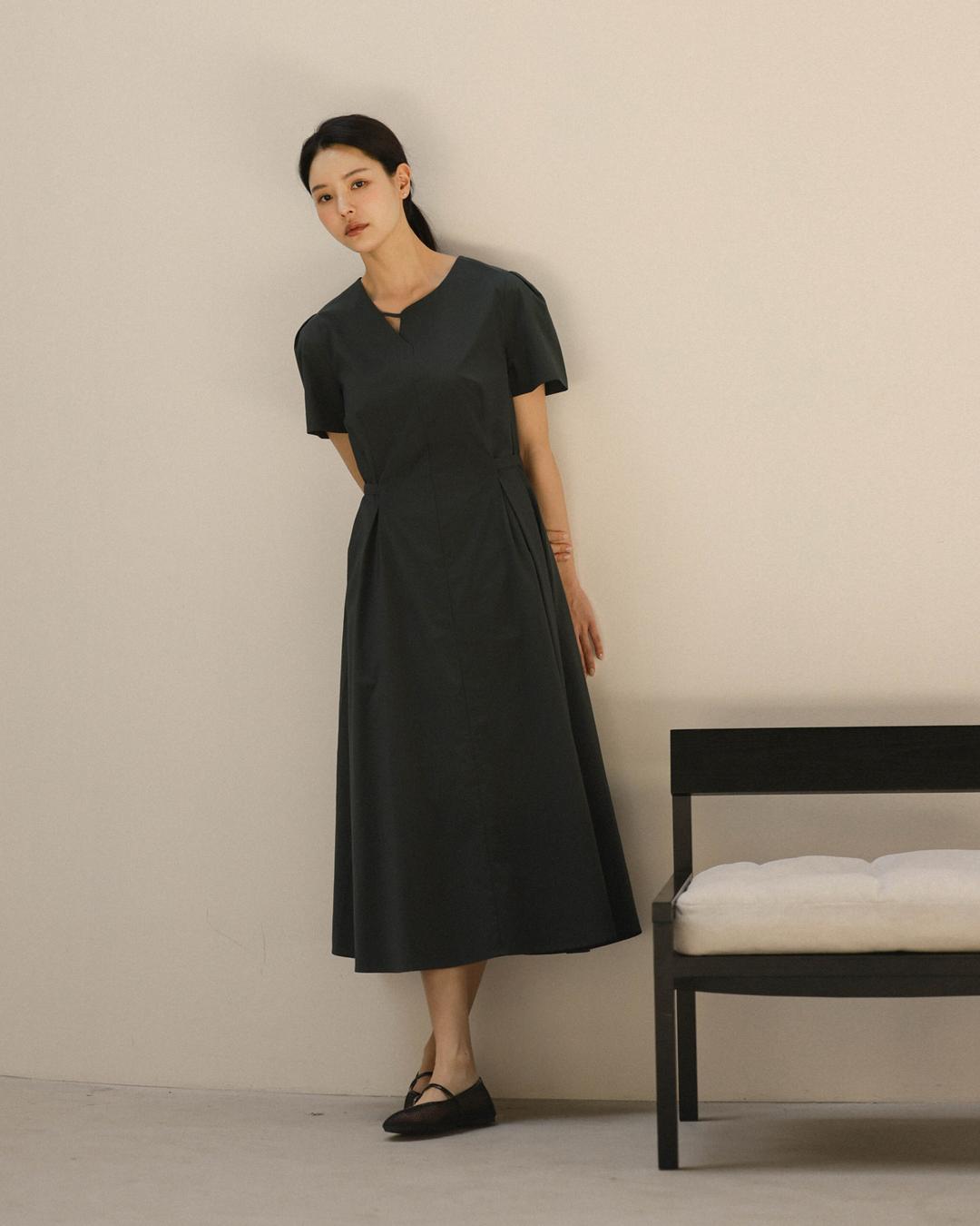 리나 컷아웃 원피스 M376