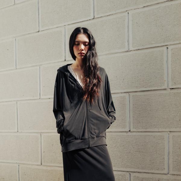 Flowy jersey hoodie zip-up (ivory / dark gray) [5월 23일 순차 배송]