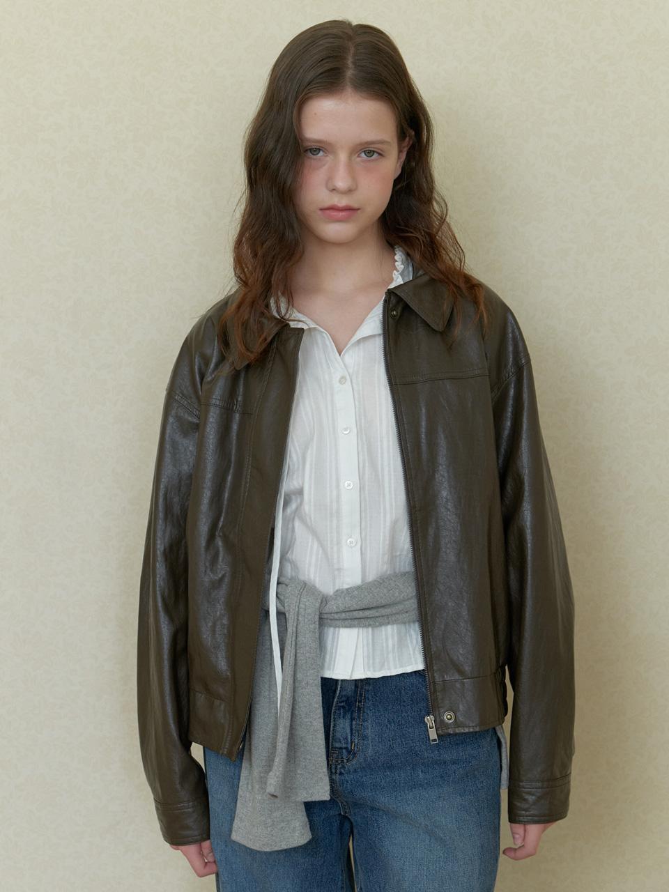 어몽 A 페이크 레더 점퍼_브라운