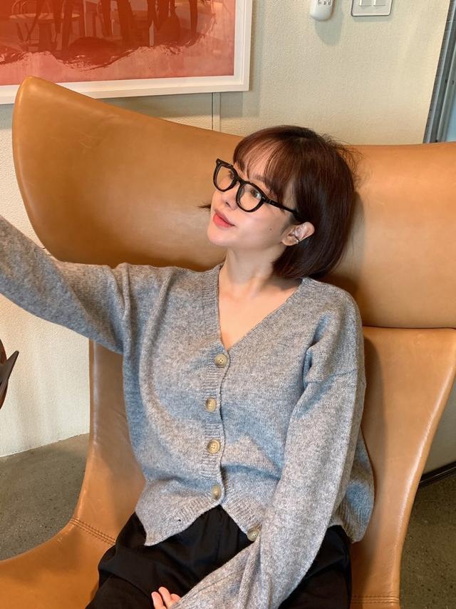 러블리브이넥가디건