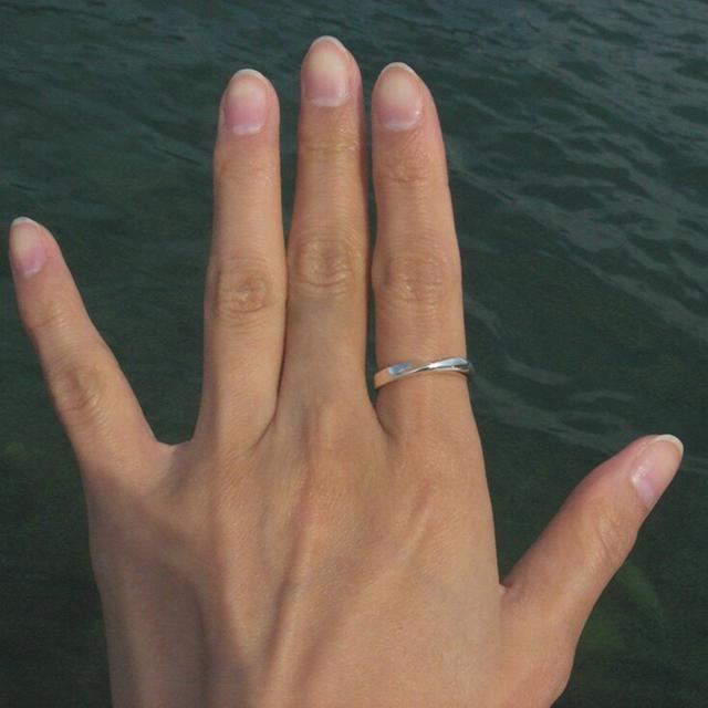 half circle twist ring
