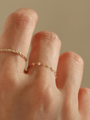 14K gold beve chain ring