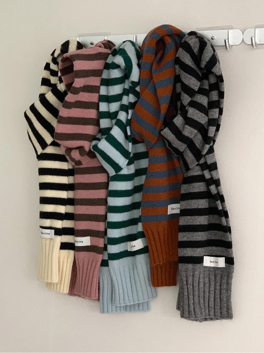 유어봄 [겨울필수템/도톰폭닥☃] 리트 배색 스트라이프 단가라 니트 롱 머플러 목도리 (5color)