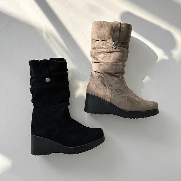 밀키 스웨이드 셔링 웨지부츠