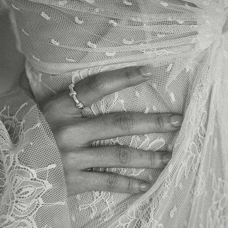 KNOTTED RING GOLD / SILVER