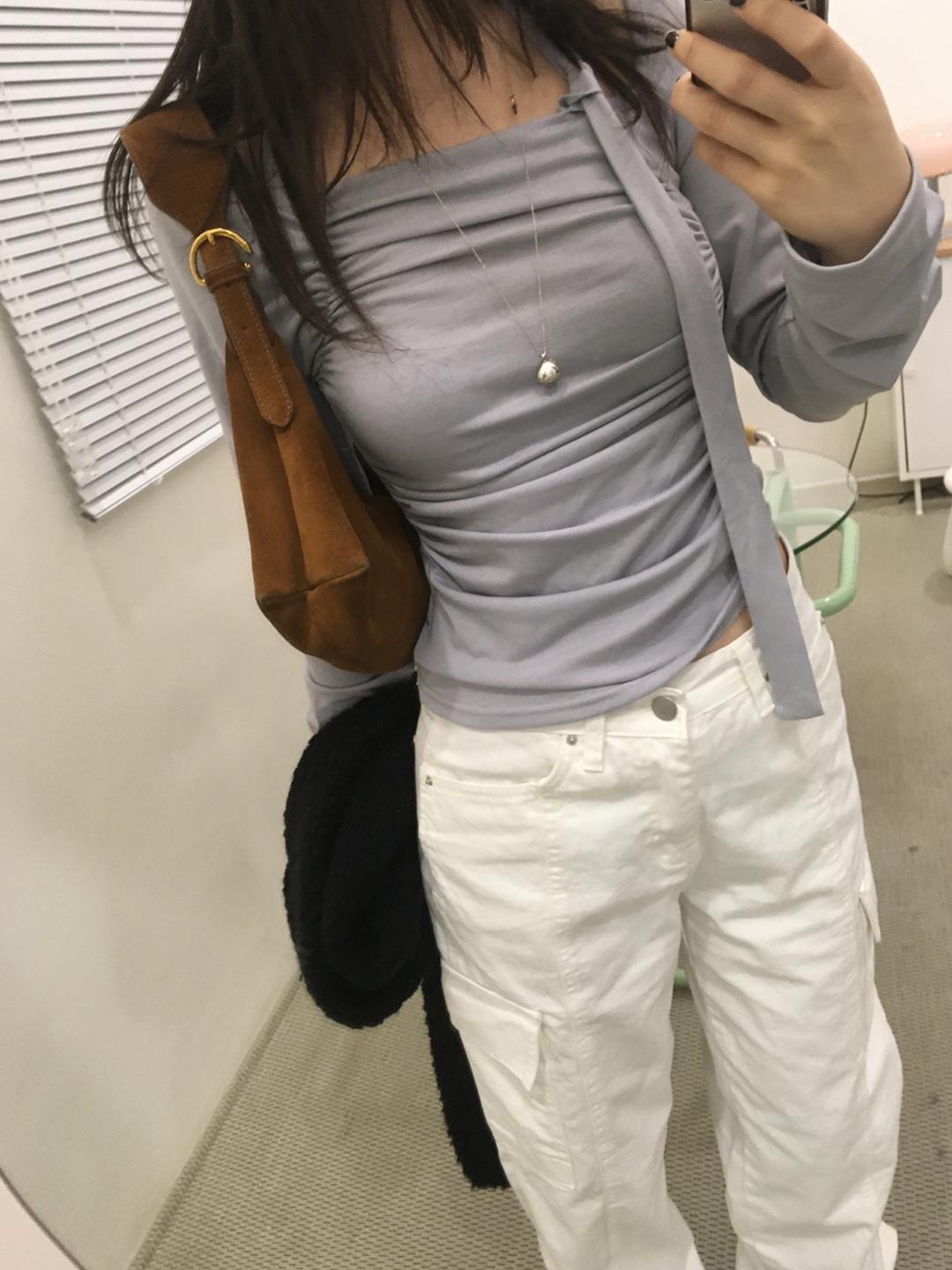 spring necklace tee