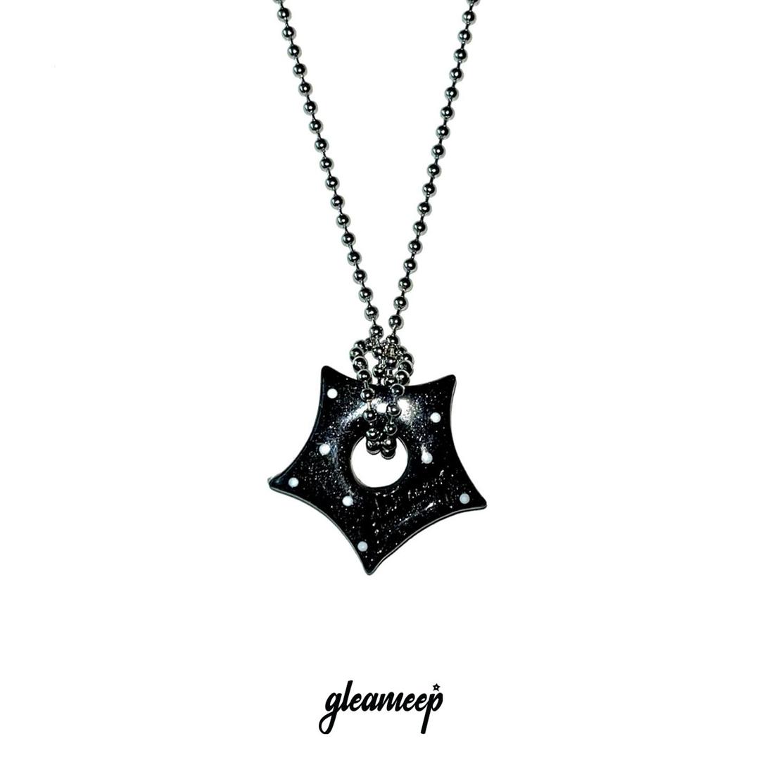 gleaming star dot necklace [black]