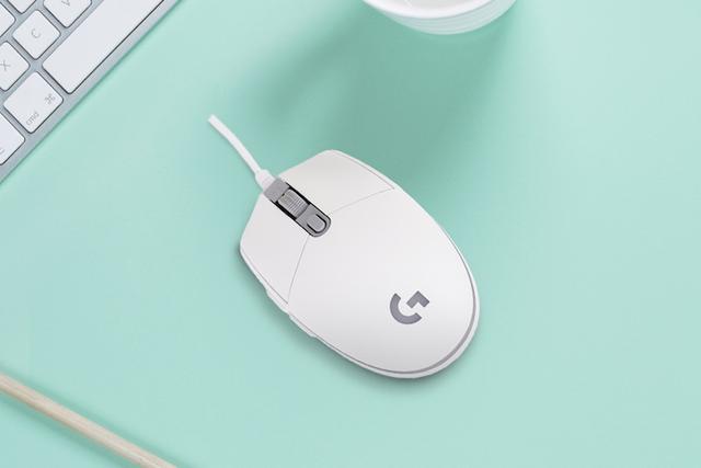 로지텍 G102 화이트 2세대 LIGHTSYNC 유선 게이밍 마우스 정품 8000DPI