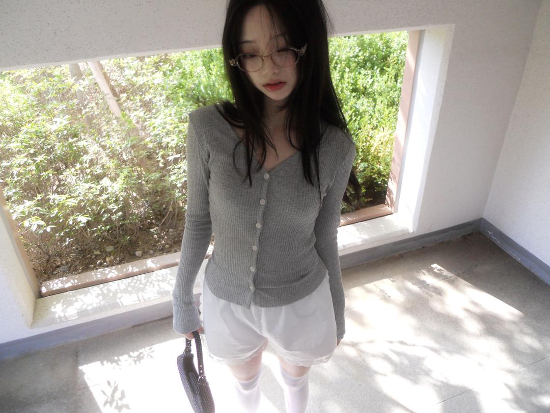 젤레나 elfin cardigan 여리핏가디건