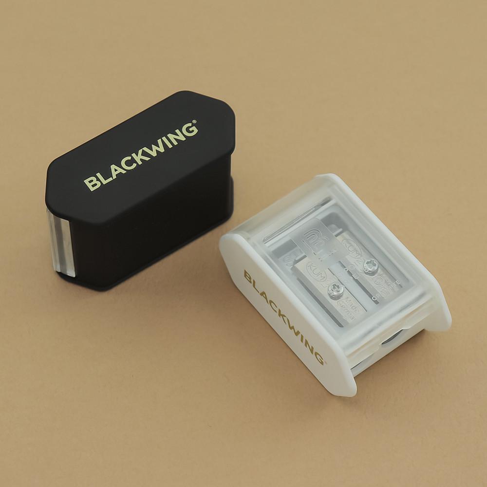 블랙윙 투스텝 연필깎이 BLACKWING TWO-STEP LONG POINT SHARPENER