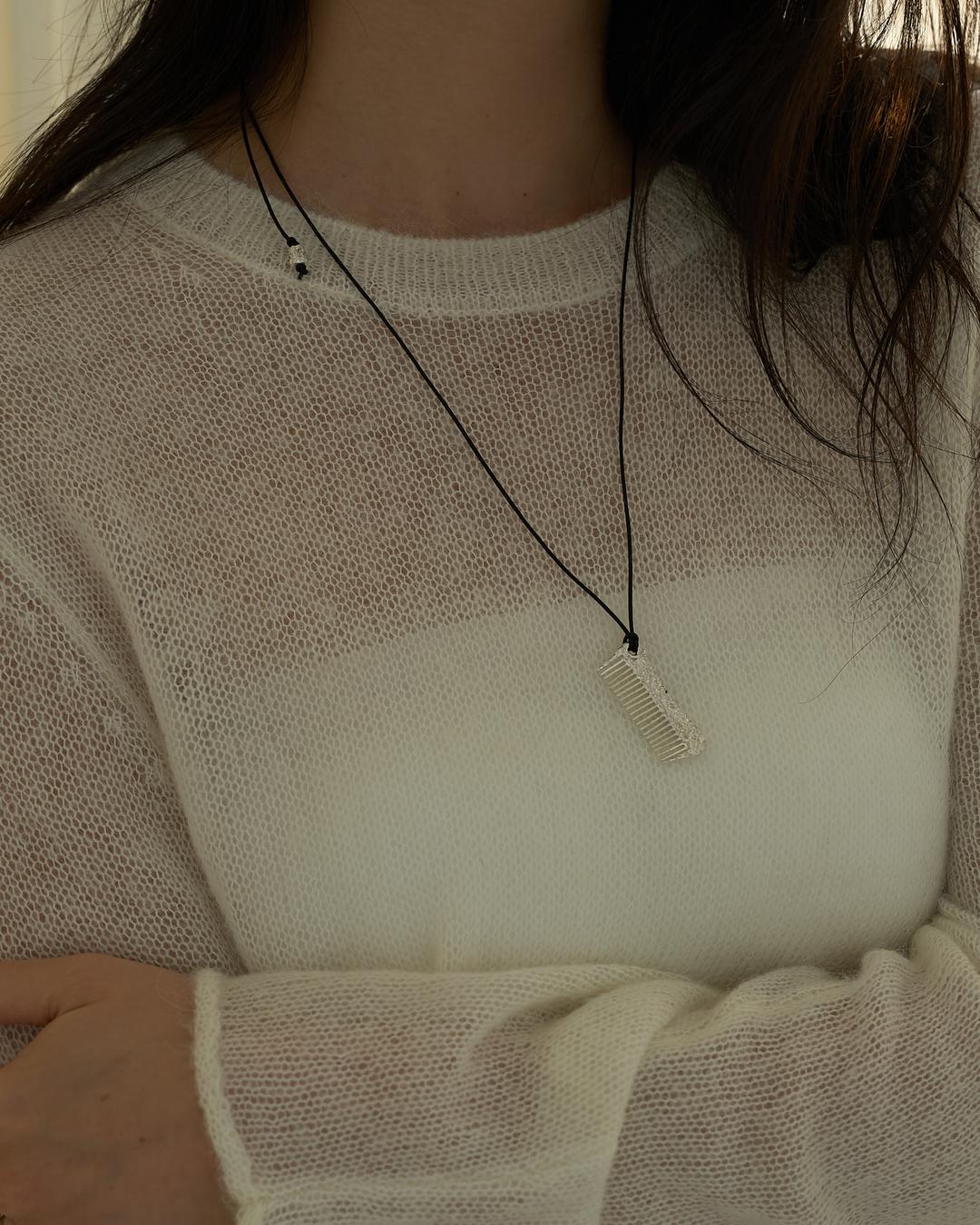 Comb Rough Texture Neaklace. Silver [leather strap]