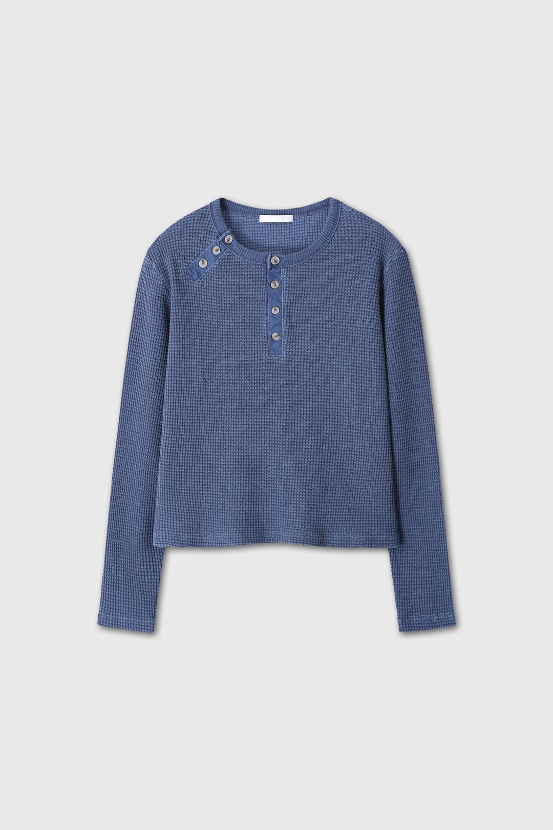 WAIST BUTTON DETAIL WAFFLE HENLEY NECK (BLUE)
