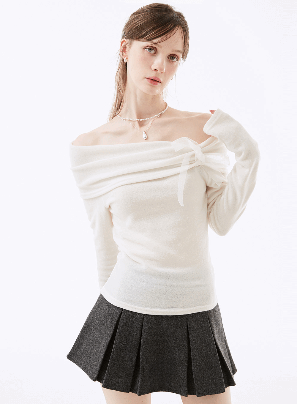 네비 폴스트 기모 오프숄더 긴팔티