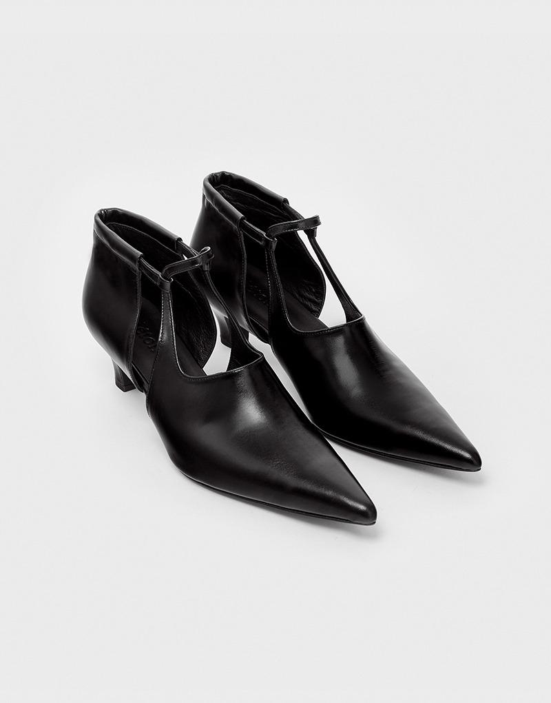 DALOA cut out pumps_black