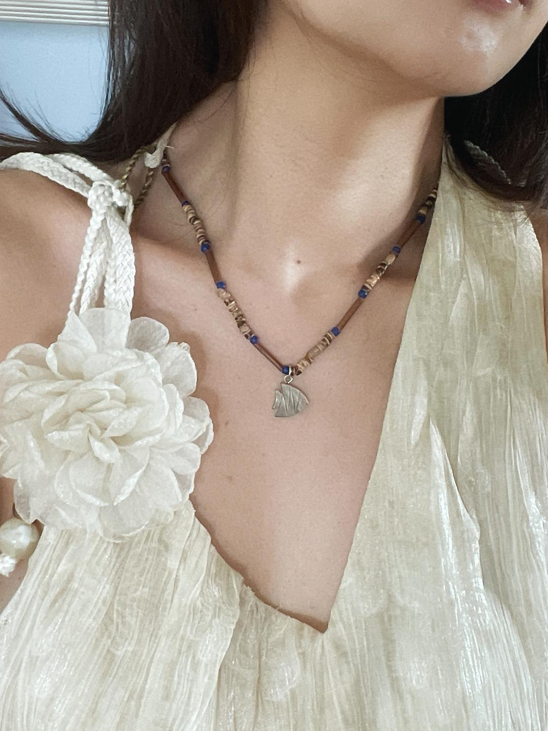 파밀리아서울 '그랑블루' 물고기 목걸이