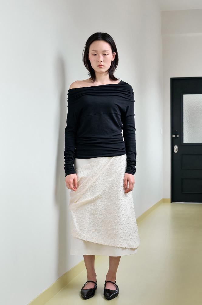 TEXTURED LAYERED SKIRT (IVORY)