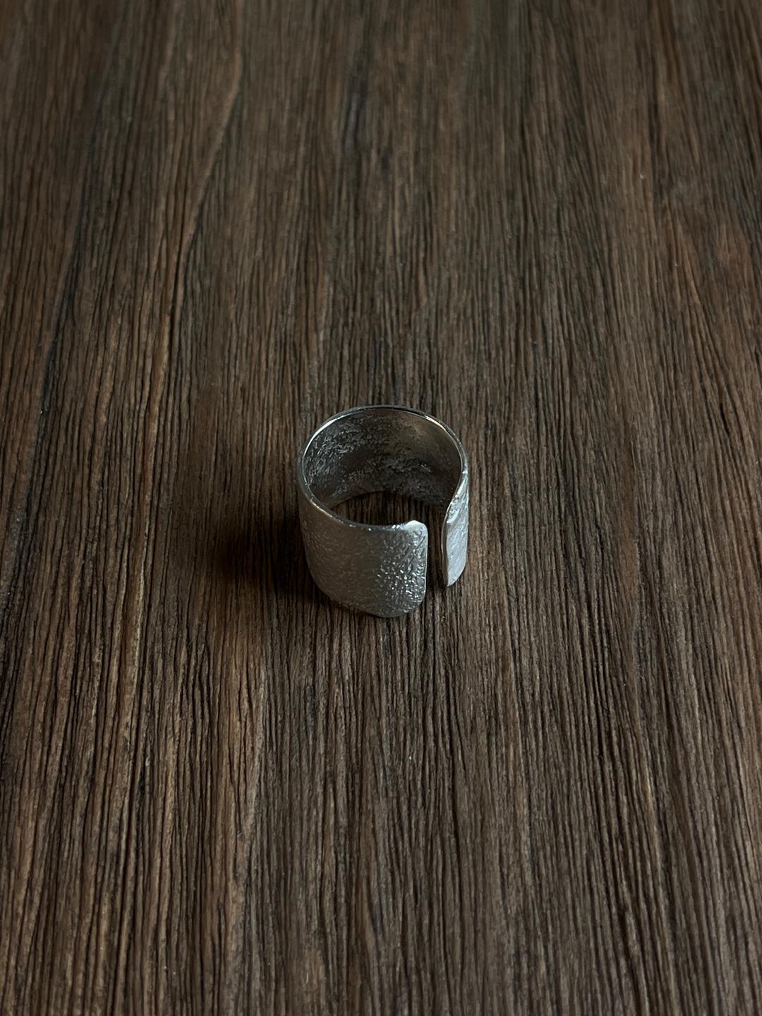 bold open ring