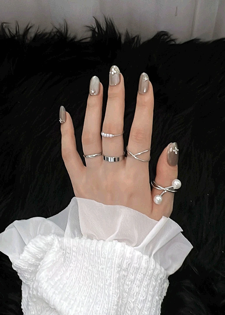 [set] 5 layered chic ring set | 시크 레이어드 링 반지 세트