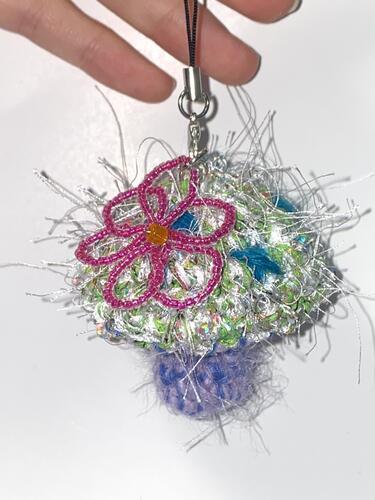 마스마스 랜덤 뜨개 버섯과 꽃 키링