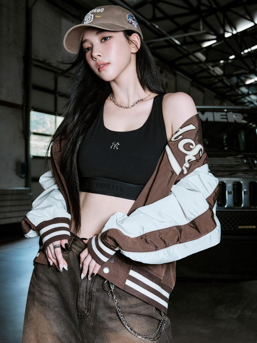 여성 베이직 레터링 밴드포인트 크롭탑 뉴욕양키스