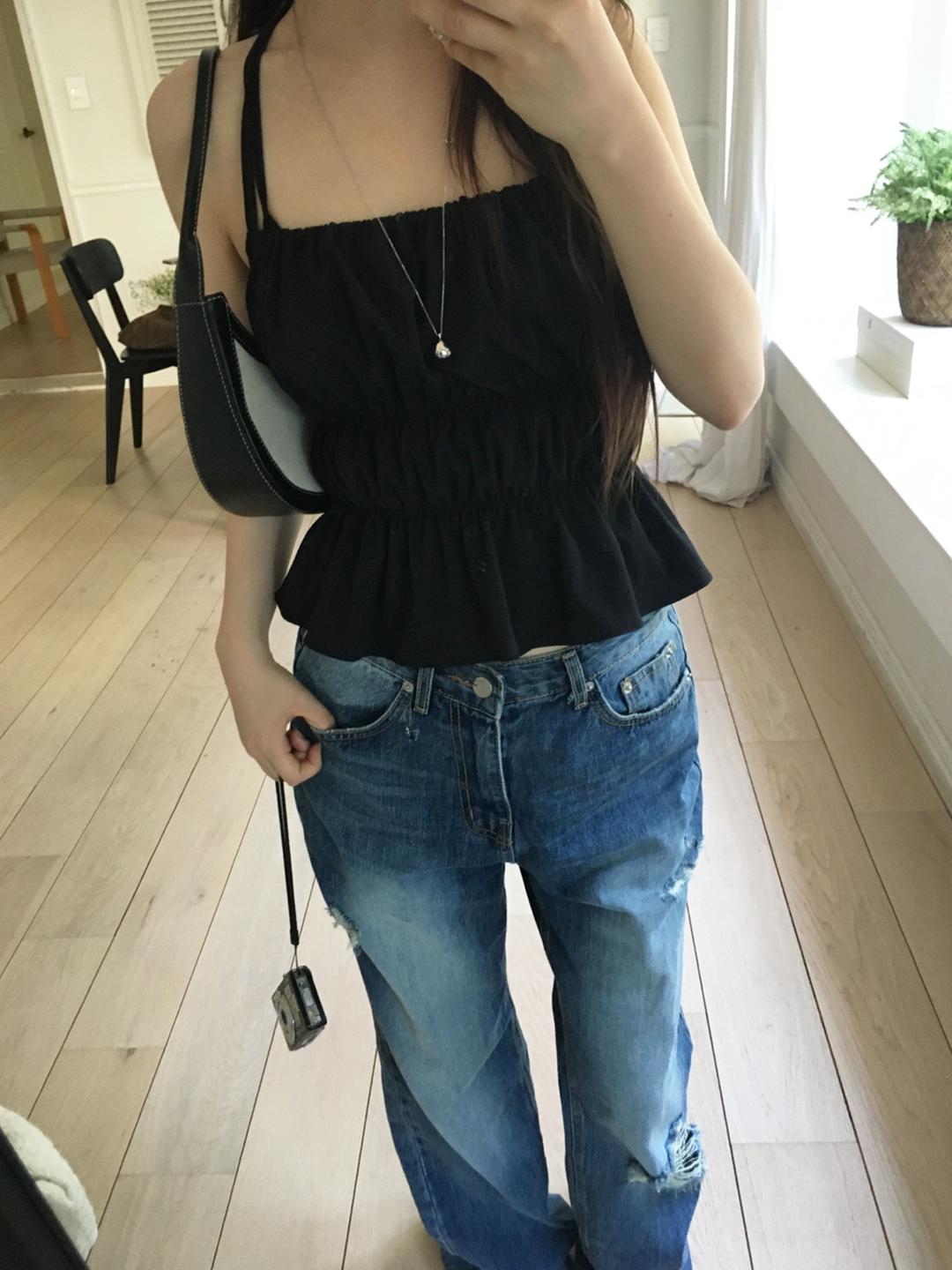 moment strap sleeveless