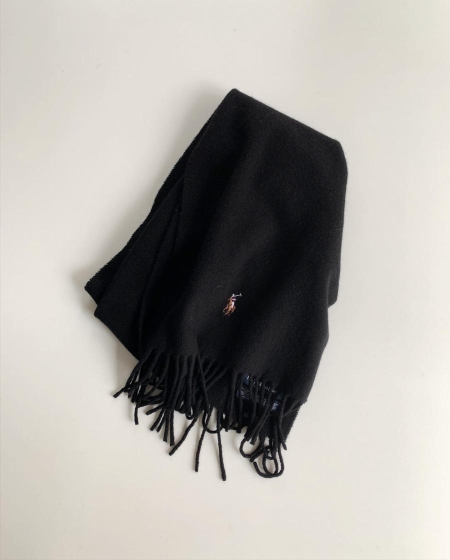 D477. POLO cashmere muffler