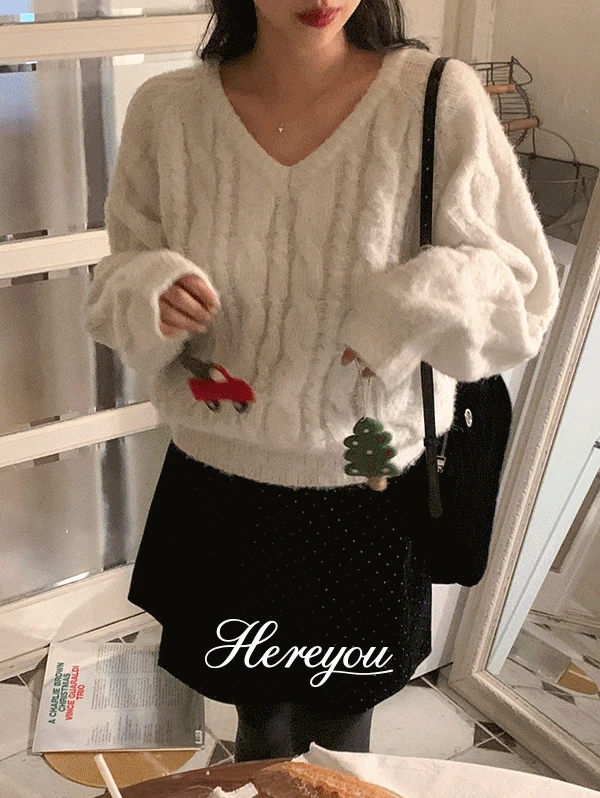 주문폭주/1주소요🏆[here you🎄] 오너먼트 실버 케이블 knit (은사/글리터/브이넥니트/꽈배기니트/연말룩/데이트룩)