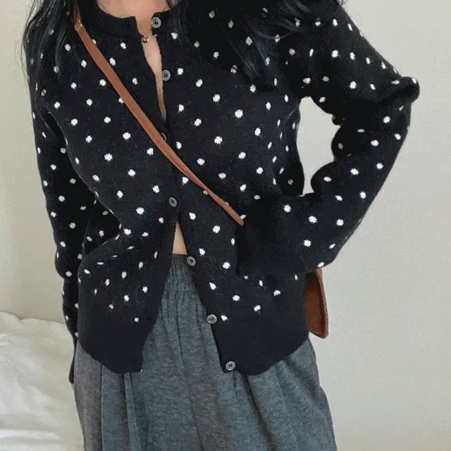 *당일출고[귀여운매력] 도트 라운드 니트 가디건 루즈핏